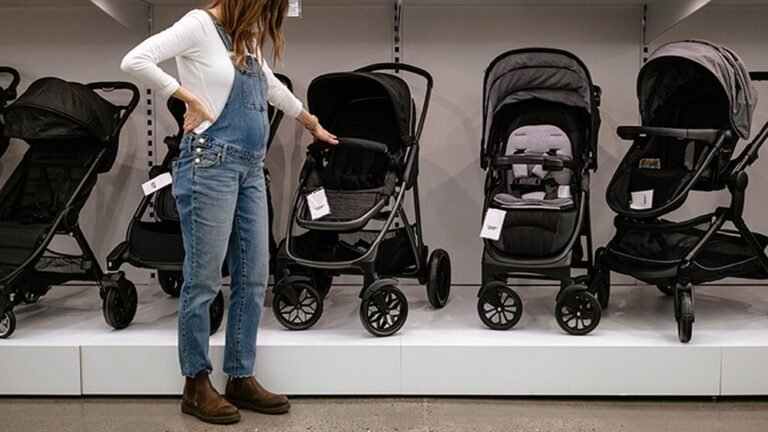 What to Consider When Buying a Stroller? Top Tips for Smart Parents