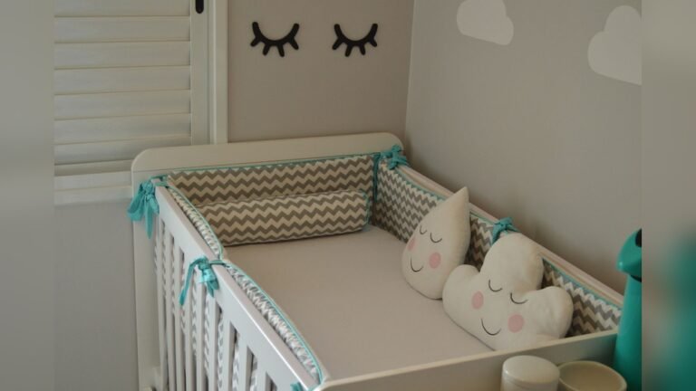 What to Use Instead of Bumper Pads in a Crib?